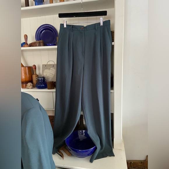 Ailes - Picture 3 of 4